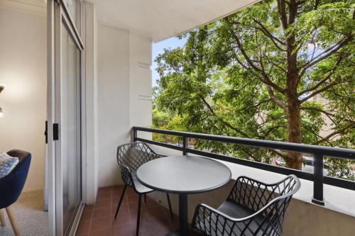 Camperdown Apartment | Chic Urban Escape in Vibrant Camperdown