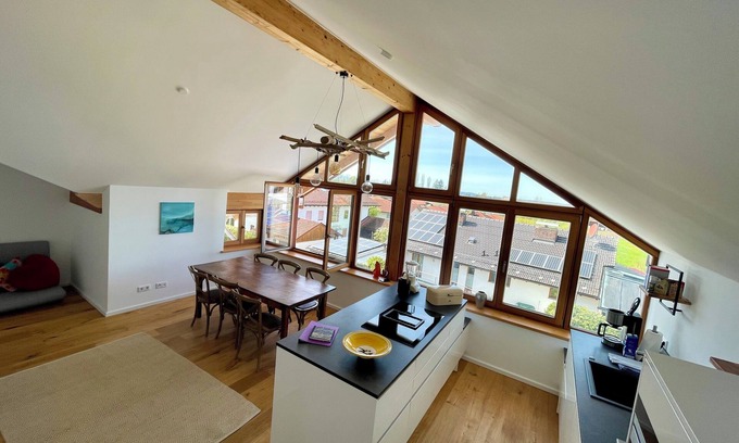 Chieming Apartment | Chiemsee Living Ferienwohnung Traumblick