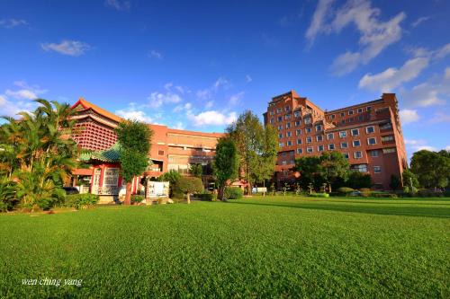 Shilin Hotel | CHIENTAN Youth Hotel