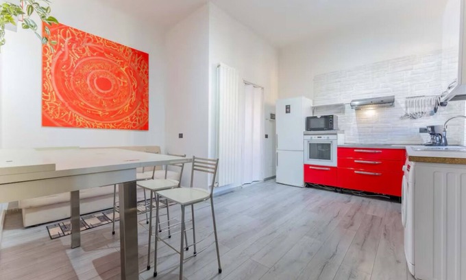 Gallarate Apartment | CHILL BNB MALPENSA , WI-FI, NETFLIX AND CHILL