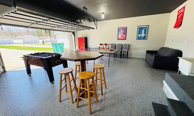 Prudenville House | Chillwater Lakehouse