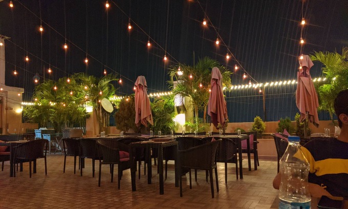 Sahibganj Hotel | CHINMAYE INN