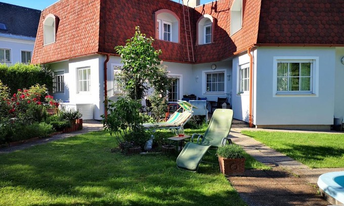 Penzing Apartment | Christl - Apartment mit Garten und Pool zur Mitbenutzung