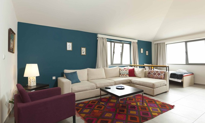 Pikermi Apartment | CHROMA Lodge Pikermi