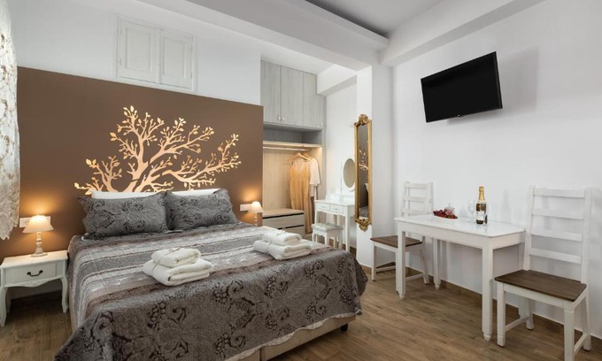 Lindos Apartment | Chrysanthi Studios