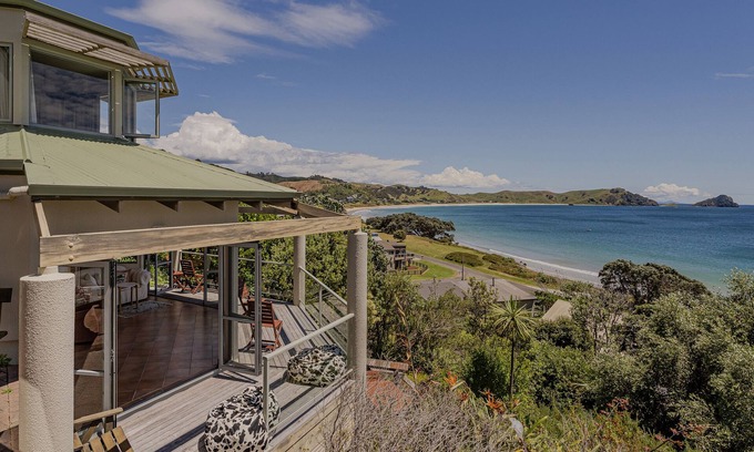 Opito Bay House | Chuck’s Retreat - Opito Bay Holiday Home