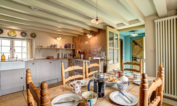 Whichford Cottage | Church End Cottage | Cotswolds Holiday Let | 3 Beds & Sleeps 6