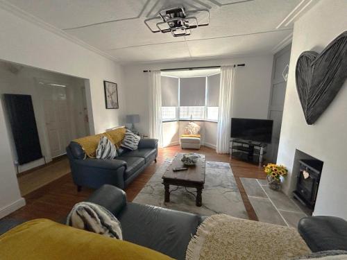 Redruth House | Chy An Lur