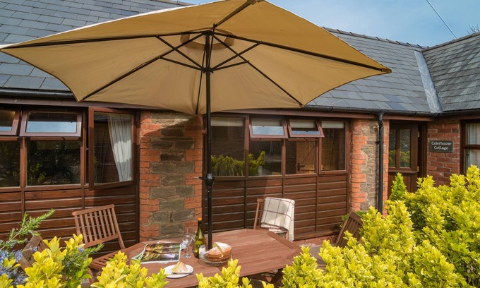 Monmouth Cottage | Ciderhouse Cottage located between Wye Valley & Black Mts with stunning views