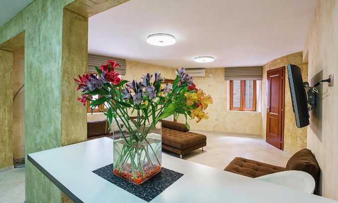 Old Town Apartment | Cinnamon Apartment