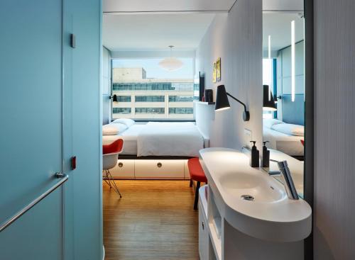 Southwest Federal Center Hotel | citizenM Washington DC Capitol
