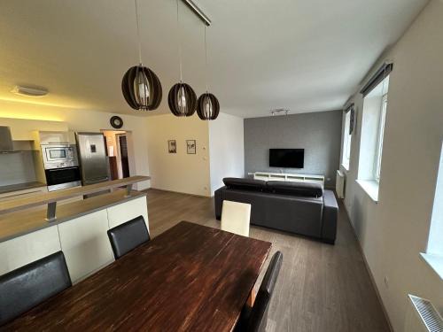 Ceske Budejovice Apartment | City Center apartment FREE PRIVATE PARKING