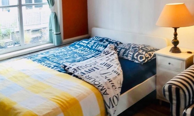De Weteringschans Apartment | City Centre Apartment Amsterdam