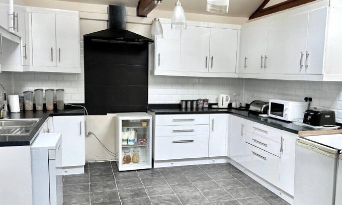Gloucester House | City Centre Guest House - Gloucester Park