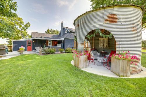 Hudsonville House | City Girl Farmhouse in Hudsonville with Hot Tub