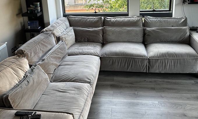 Coulsdon West Apartment | City Living, Country Visions!