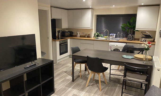 Upton Cheyney House | City Living | Sandstone Villa C