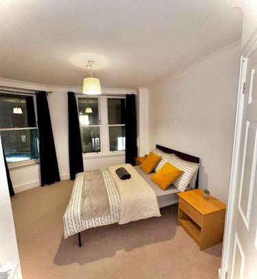 Aldersgate Apartment | City LUX Apartment