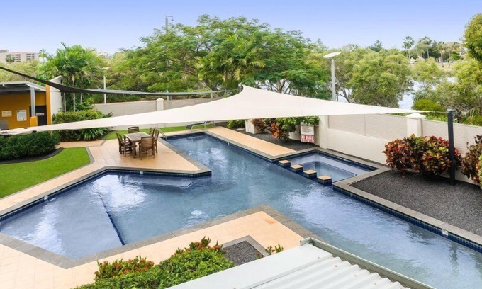 Townsville Apartment | City Stadium Apartment Riverfront 38