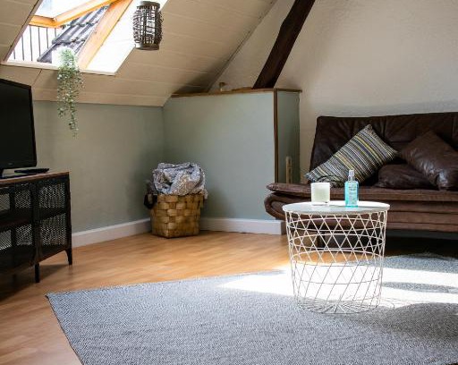 Weyhe Apartment | Citynah Maisionettenapartment*Sky-TV*BIOKaffee*