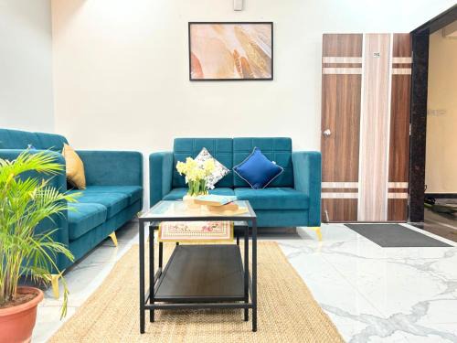 Hyderabad Apartment | Cityscape Comfort - Stylish 3BHK Central Getaway