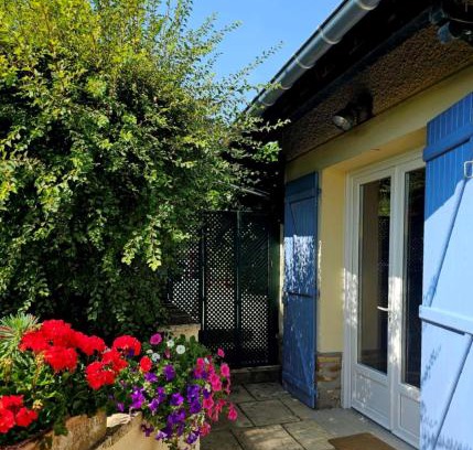 Giverny House | Clair logis