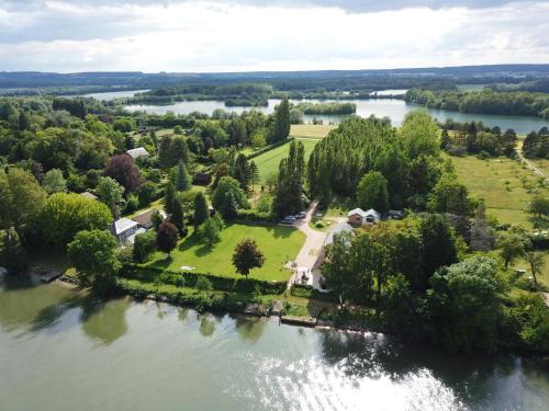 Tournedos-sur-Seine Cabin | Clairseine