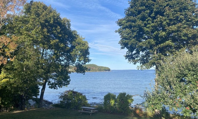 Glen Cove House | CLAM COVE BEACH COTTAGE- Town of Rockport