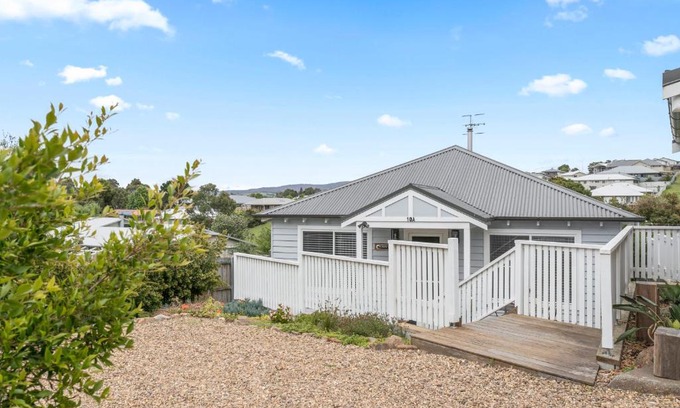 Milton House | Clara’s cottage