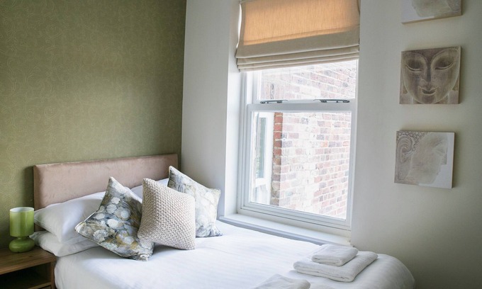 Harrogate Apartment | Classic 2 bedroom apartment