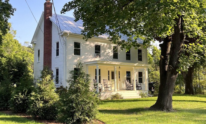 Livingston Other | CLASSIC COLUMBIA COUNTY FARMHOUSE