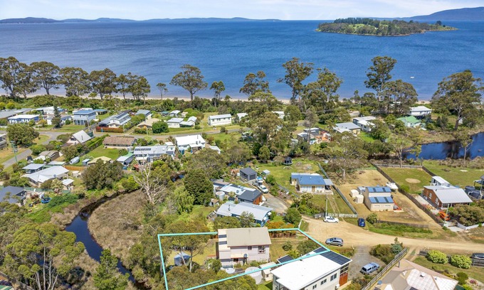 Huon Valley House | Classic family beach house, Verona Sands!