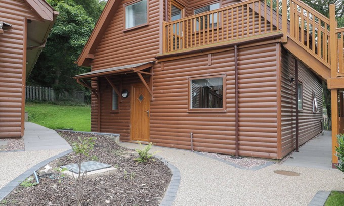 Dyserth Cottage | CLASSIC LODGE 25, pet friendly, with pool in Dyserth