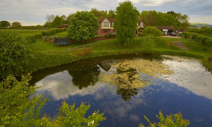 Little Marcle House | Classic Oak Frame Cottage - beautiful views