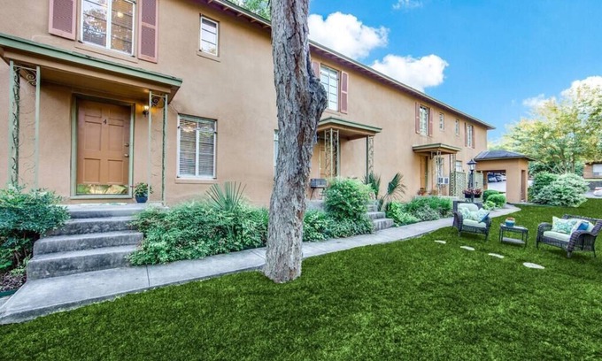 Uptown House | Classy Mid-Century Townhome in Alamo Heights