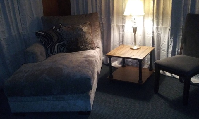 Chicago Heights Apartment | Clean Cozy Comfortable
