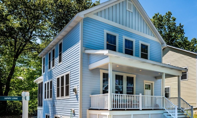 Michigan City House | CLEAN family friendly and spacious, w/golf cart. Sleeps 12, 5 bedroom, 3.5 bath.
