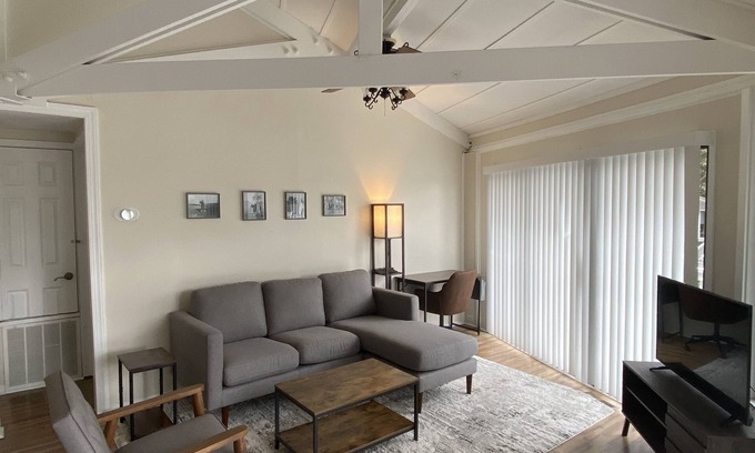 Pinehurst House | Clean Pinehurst Treehouse Social dist Hideout