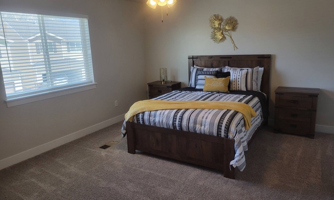 Cedar City House | Clean Spacious Home