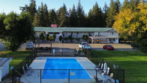 Clearwater Hotel | Clearwater Country Inn