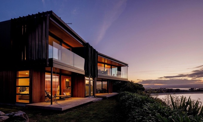 Britannia Heights House | Cliff House - Exceptional Cliff-top Holiday Home