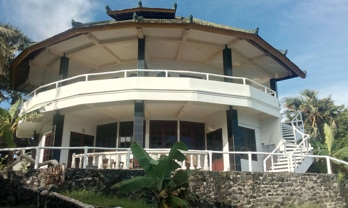 Tumbu Village House | Cliff House on Bali is Unique, above the ocean, the sound of the waves – Unit 2