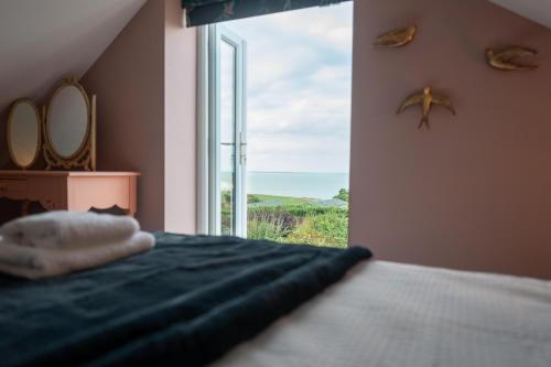 Minster on Sea House | Clifftop Coastal Retreat by Sheppey Stays