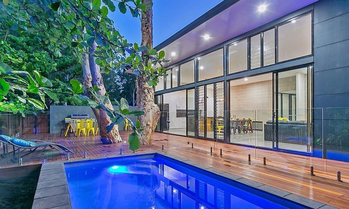 Clifton Beach House | Clifton Beach Holiday House 4/23-33 Upolu Esplanade, Clifton Beach QLD 4879