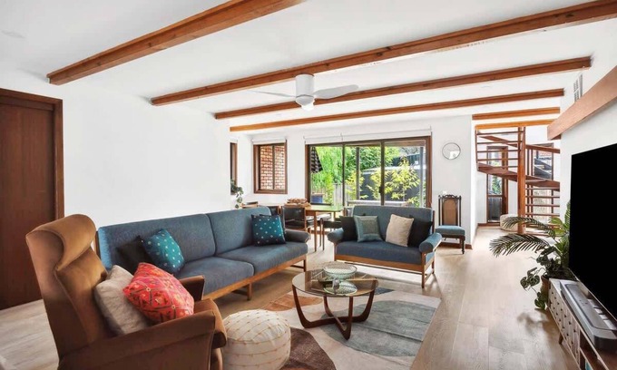 Clifton Springs House | Clifton Retreat large family home new renovation
