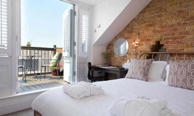 Margate Bed & Breakfast | Cliftonville Townhouse