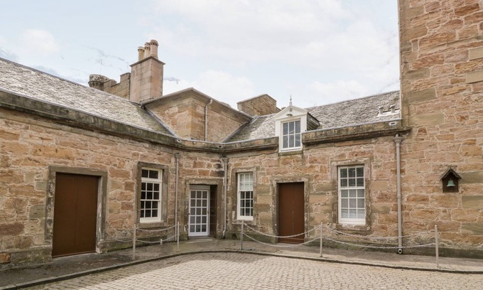 Kirkmichael Cottage | CLOCKTOWER - CULZEAN CASTLE, family friendly in Maybole
