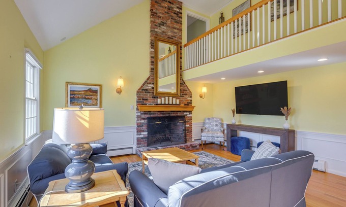 East Orleans House | Close to Beaches: Gem w/Yard & Sunroom in Orleans