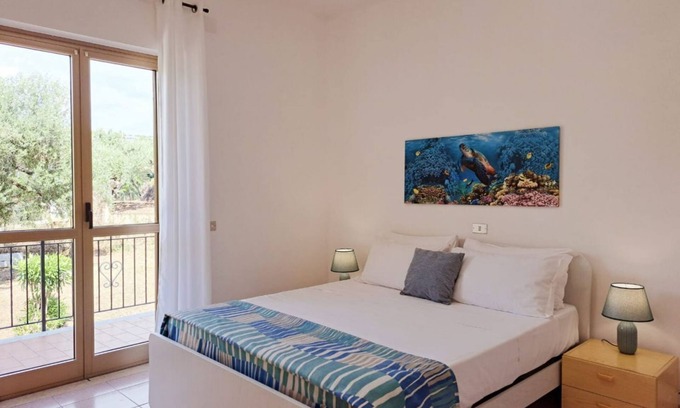 Santa Maria Apartment | Close to Capo Vaticano (Riviera Apt. 3)