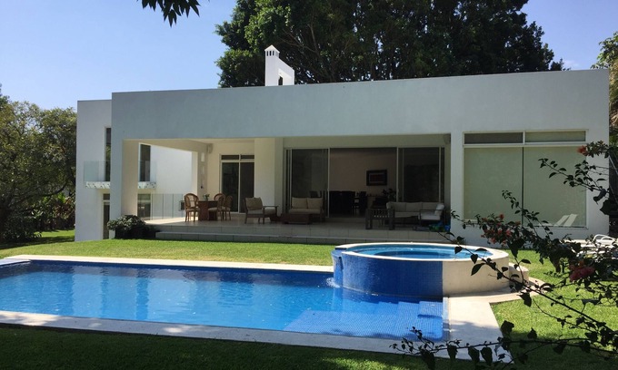 Santo Domingo Villa | Close to downtown, 12 Guests, Beautiful Place
